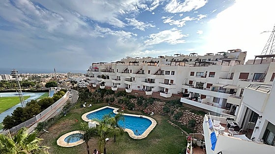 Eastern stretch of Costa del Sol gets green light for filling swimming pools, but asks residents not to use drinking water for gardens