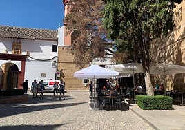 A restaurant terrace in Ronda centre.