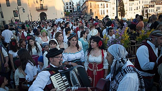 Ronda turns back clock to romanticism period with weekend folklore festival