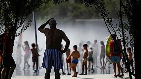 UN chief warns: 'We are playing Russian roulette' as planet sees record-breaking temperatures