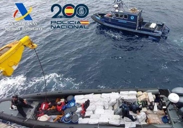 Narco-boat crew member dies after chase and collision involving customs surveillance vessel off coast of Spain