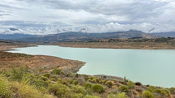 Axarquía must pay three million euros for water transferred from Malaga city