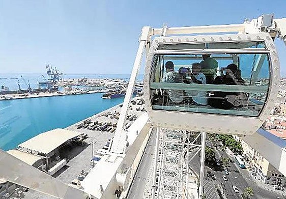 File image of the previous big wheel attraction in Malaga city centre.