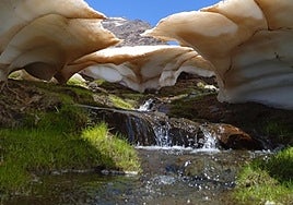 Spectacular image of the thaw in the Sierra Nevada.