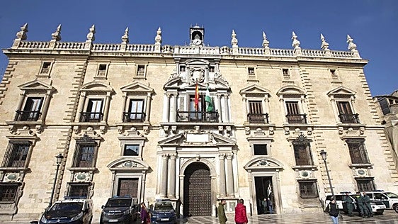 Heroic National Police officers save the life of a tourist in Granada