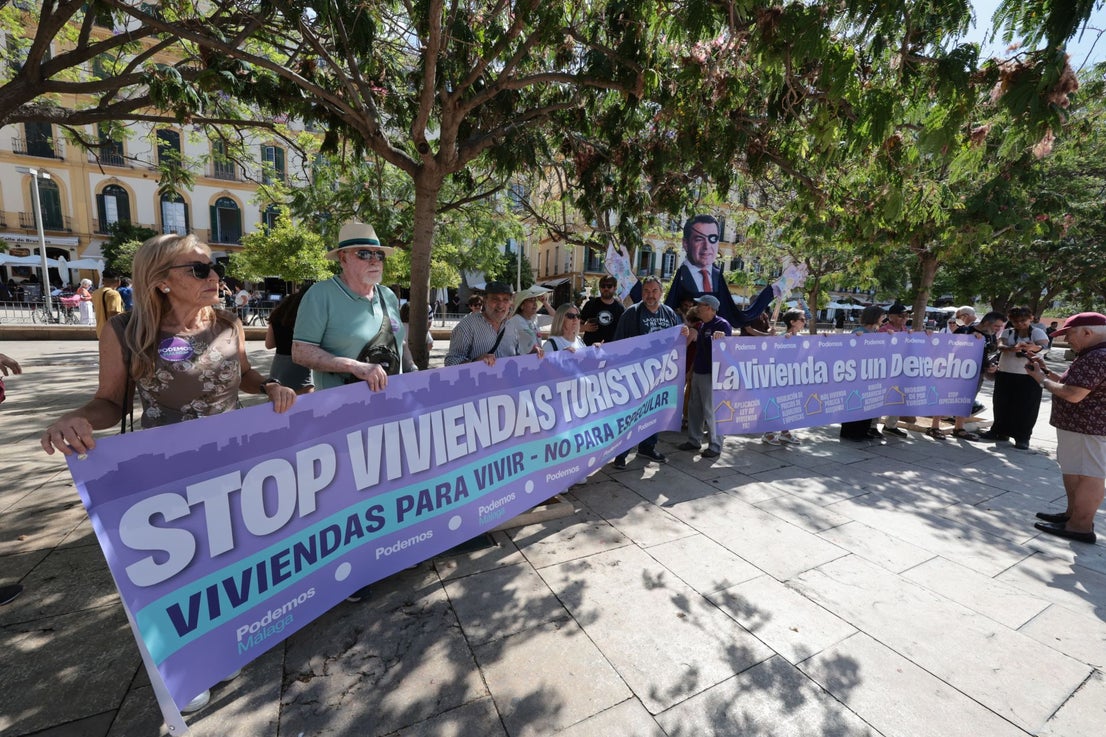 Housing crisis demonstration in Malaga, in pictures