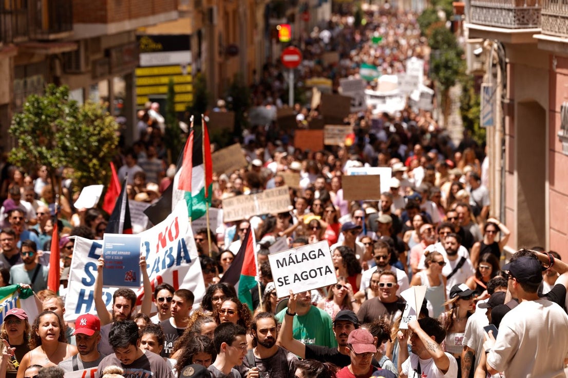 Housing crisis demonstration in Malaga, in pictures