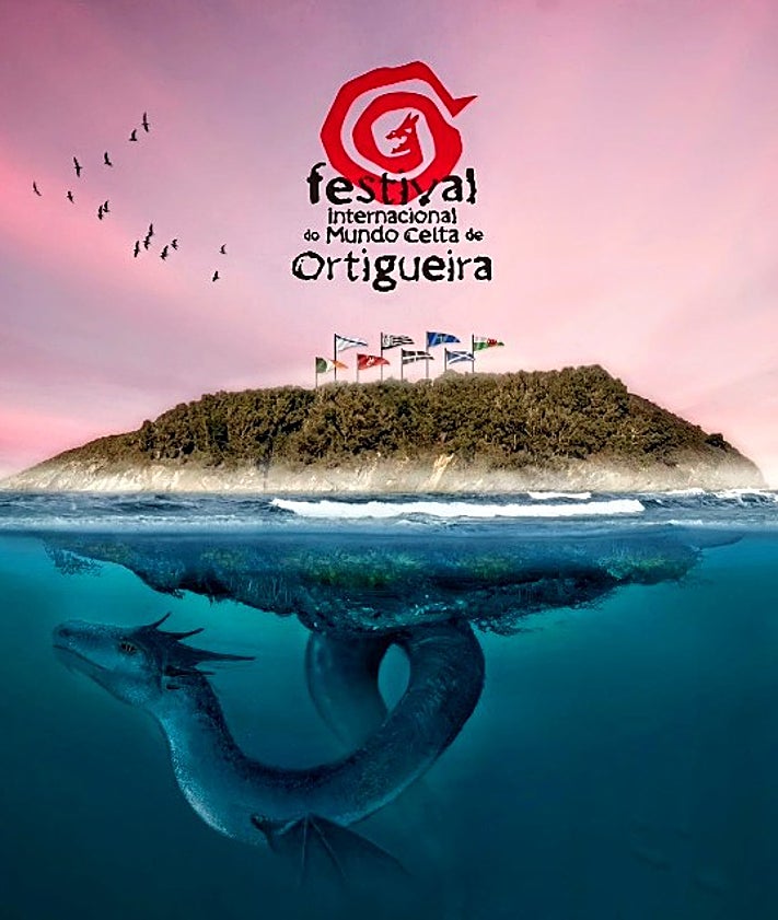 Imagen secundaria 2 - Ortigueira harbour in the estuary; the main square of the town; a poster.