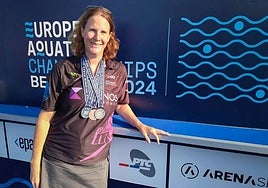 Tolnai with her three medals won in Belgrade over the weekend.