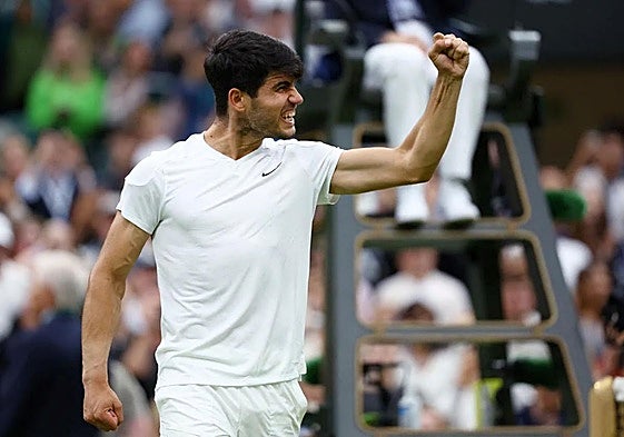 Alcaraz celebrates his victory on Tuesday afternoon.