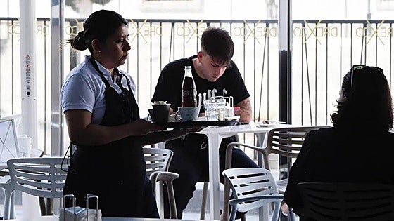 Praise for restaurant in Spain following a customer's unreasonable demand when the temperature soared