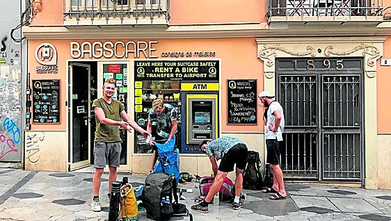 Luggage storage businesses boom in Malaga