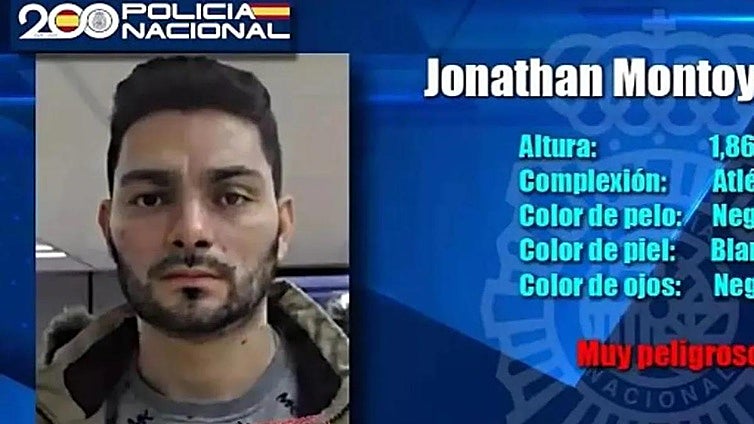 Hitman hands himself in after his face appears on National Police most-wanted list in Spain