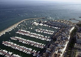 Aerial view of the docks and jetties of Puerto Banús.
