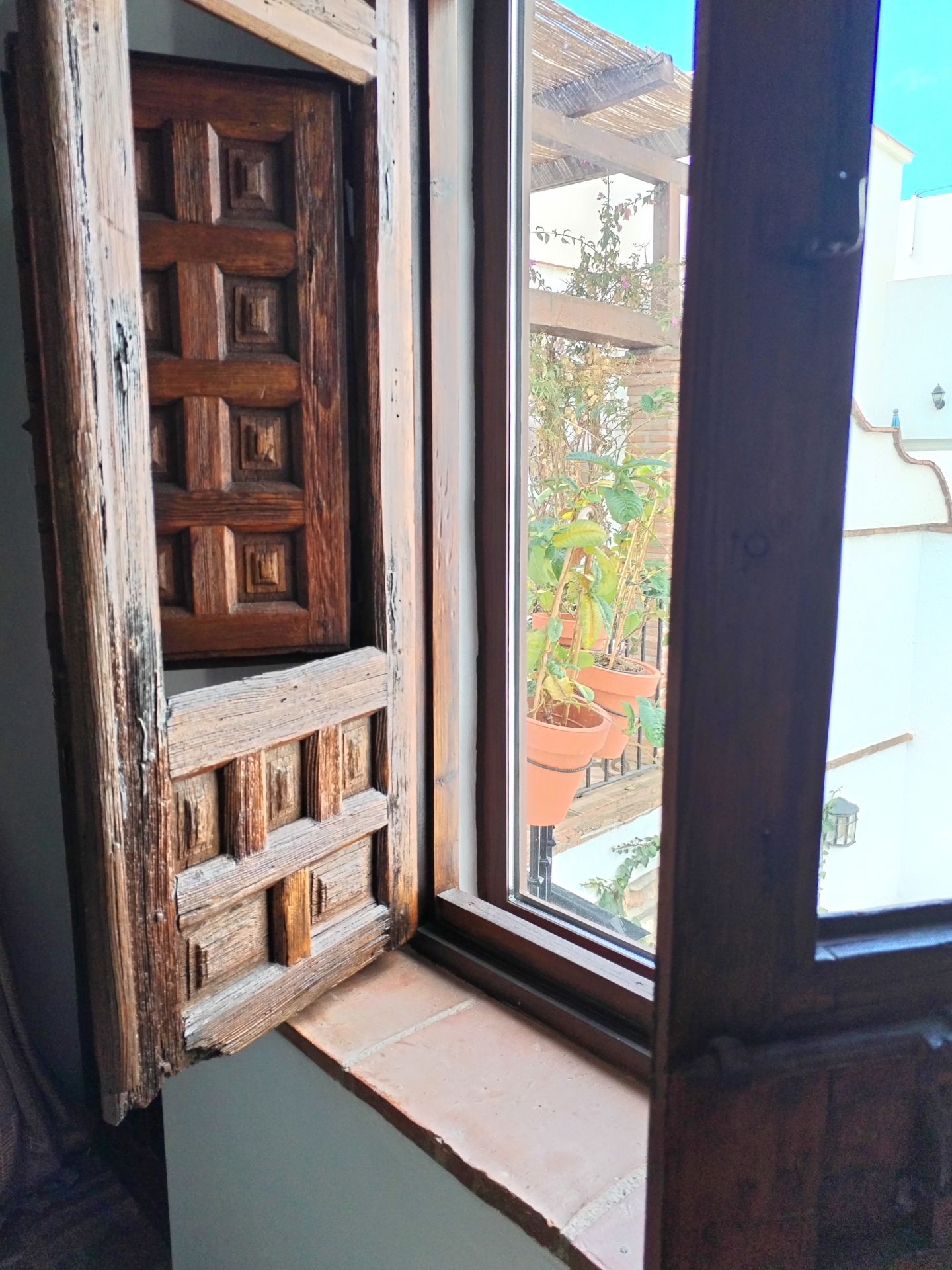 Imagen secundaria 2 - The charming house in Nerja that passers-by can’t help stopping to admire