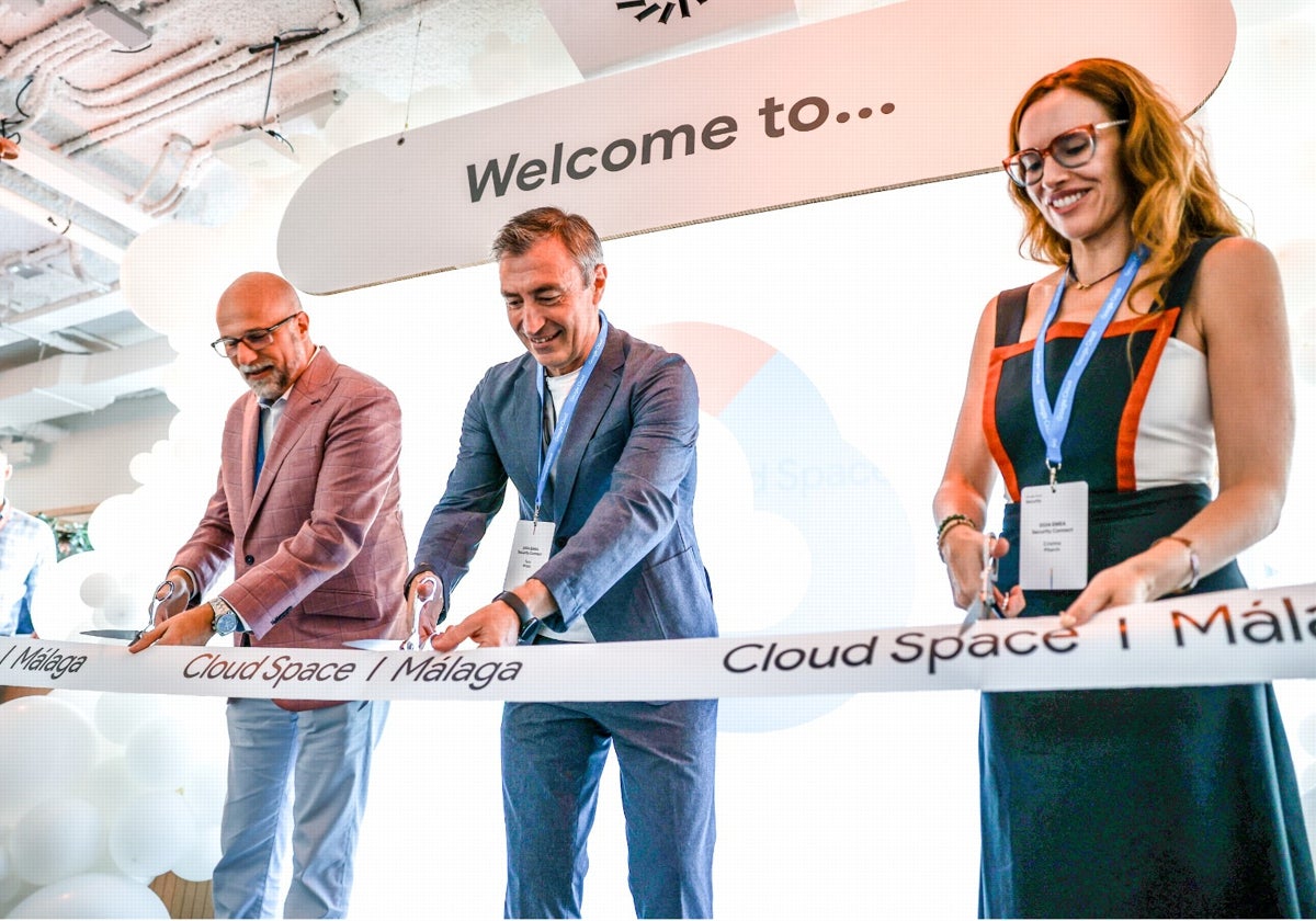 Tara Brady, president of Google Cloud EMEA, Dominick Delfino, Vice President of Global Security Sales at Google Cloud and Cristina Pitarch, Director of Google Cloud Security EMEA at the opening event in Google's Malaga Head Office.