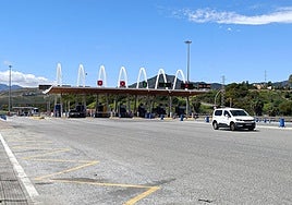 Motorway toll area in San Pedro de Alcántara, Marbella.