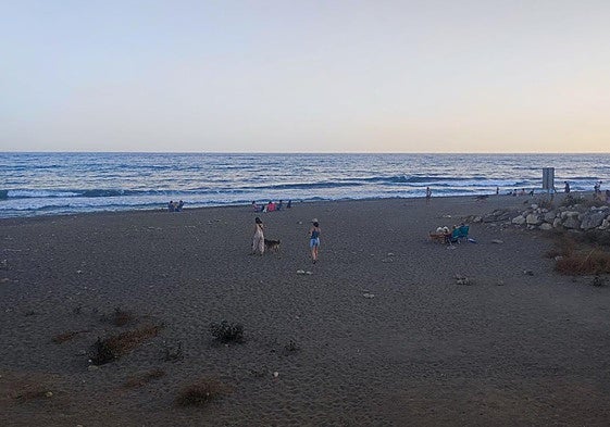 This particular location, depending on how you view it, either divides or unites Malaga and Rincón de la Victoria.