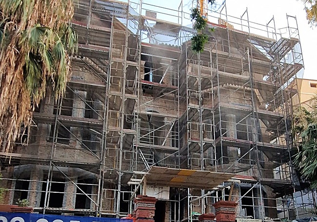 The building is under construction to provide 15 luxury flats.