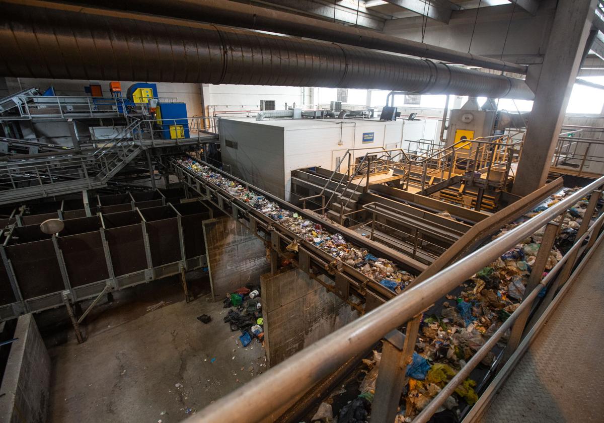 Interior of the Alhendín waste treatment plant.