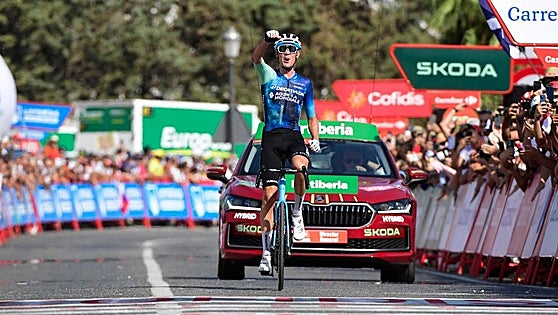 Vuelta a España pro cycle race gets unexpected new leader on its return to Andalucía