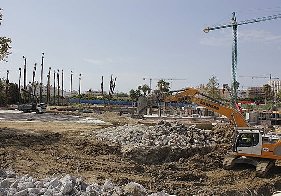 Demolition of iconic Hotel Los Alamos in Torremolinos makes way for 'flex living' apartments