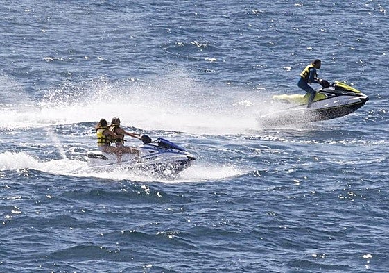 War declared in Benalmádena as pleasure boat companies lodge joint complaint against jet skis
