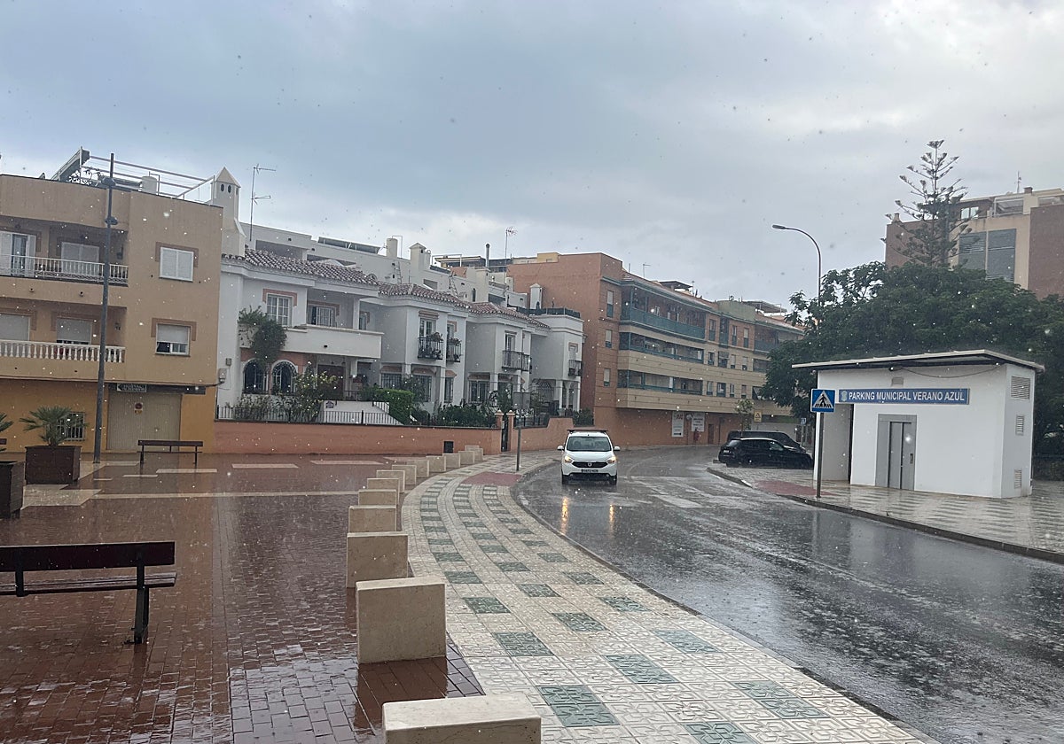 Watch as surprise summer showers hit popular holiday resort on the Costa del Sol