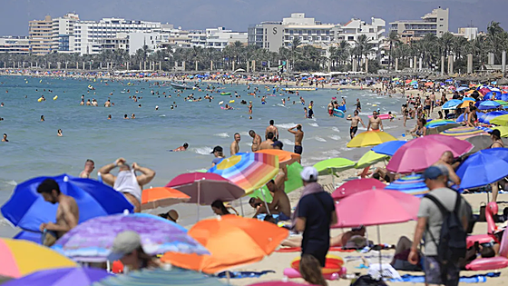 Tourist prices rise twice as much as consumer price index in Spain