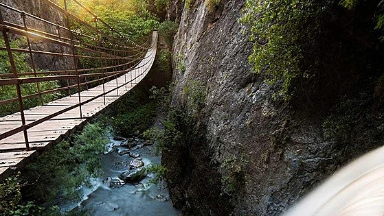 The hidden, little-known waterfall in Granada's Sierra Nevada that is a natural paradise