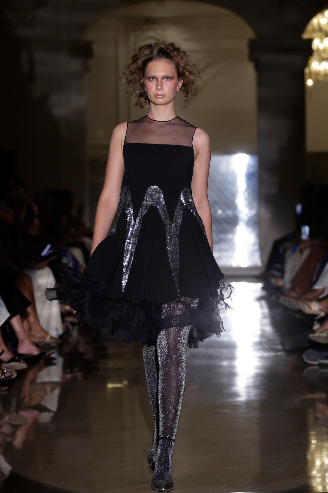 Victorio &amp; Lucchino avant-garde classic fashion on the catwalk - in pictures