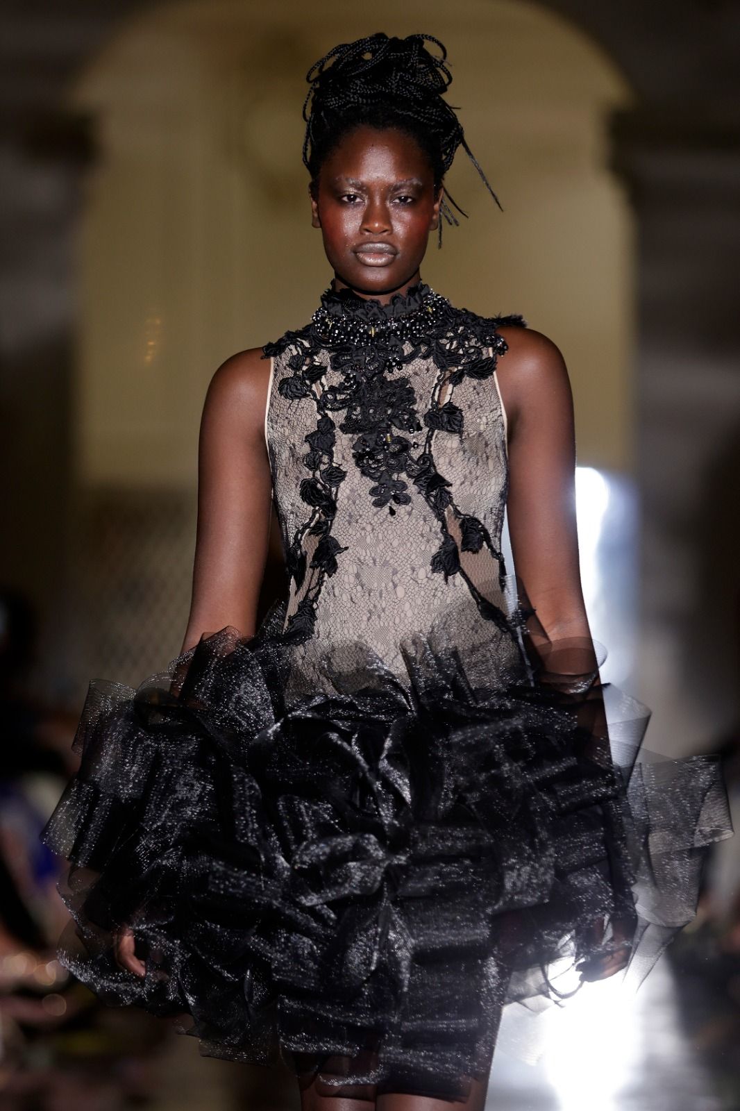 Victorio &amp; Lucchino avant-garde classic fashion on the catwalk - in pictures