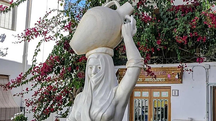 One of Mojácar's most loved sculptures turns 35
