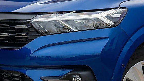Which was the best-selling car in Spain last month?