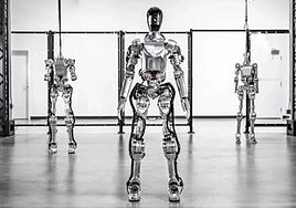 Humanoid robot capable of having conversations and reasoning thanks to AI.