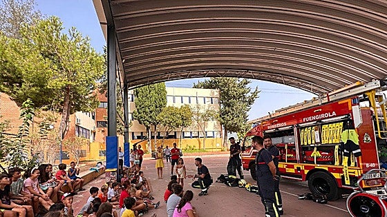 Fuengirola town hall allows bullfighting academy to use public school's covered sports court