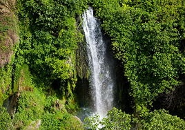 A waterfall on the Infiernos hiking trail.