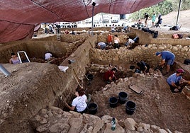Excavation of the building where traces of the fire were found.