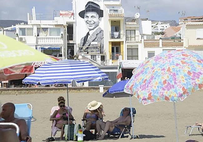 A mural on Carihuela beach bears witness to Sinatra's presence and the mark he left in Torremolinos.