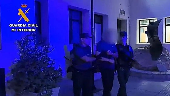 Most-wanted drug boat killer hands himself in to Spanish police
