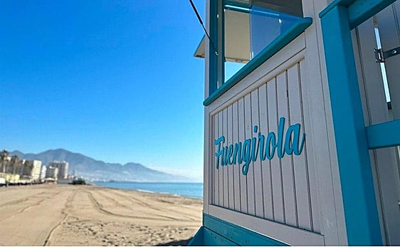 Bathers who ignore red warning flags flying on Fuengirola beaches to face hefty fines