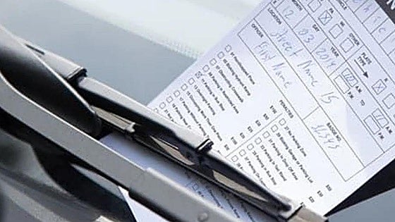 This is what you should do if you find an apology note on your car windscreen in Spain