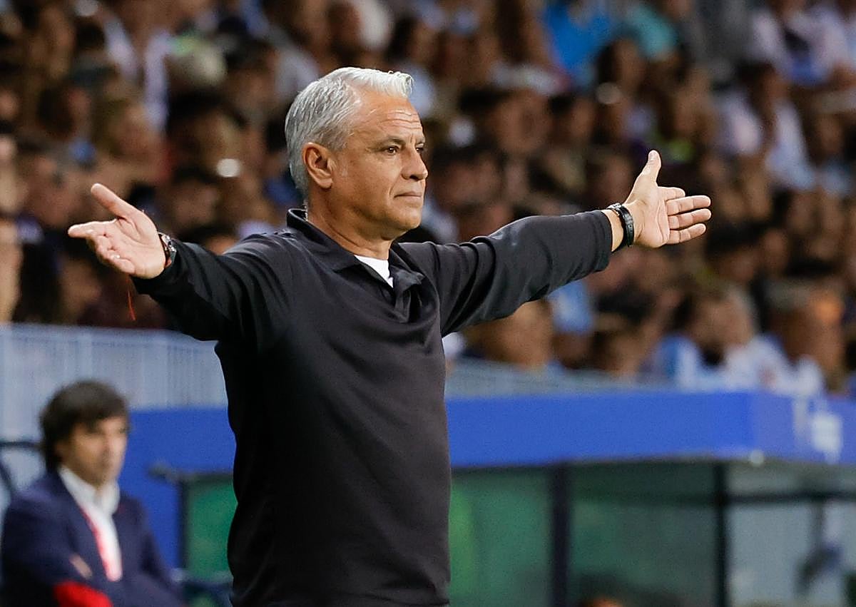 Imagen secundaria 1 - Malaga CF's unbeaten start to season comes crashing to an end with heavy home loss