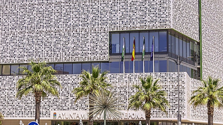 Costa del Sol town hall cracks down on spaces occupied by restaurant and bar terraces