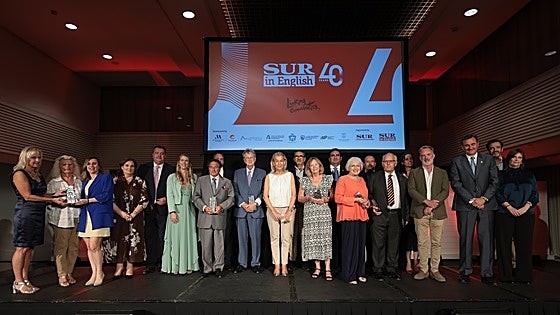 SUR in English gala celebrates four decades of linking communities