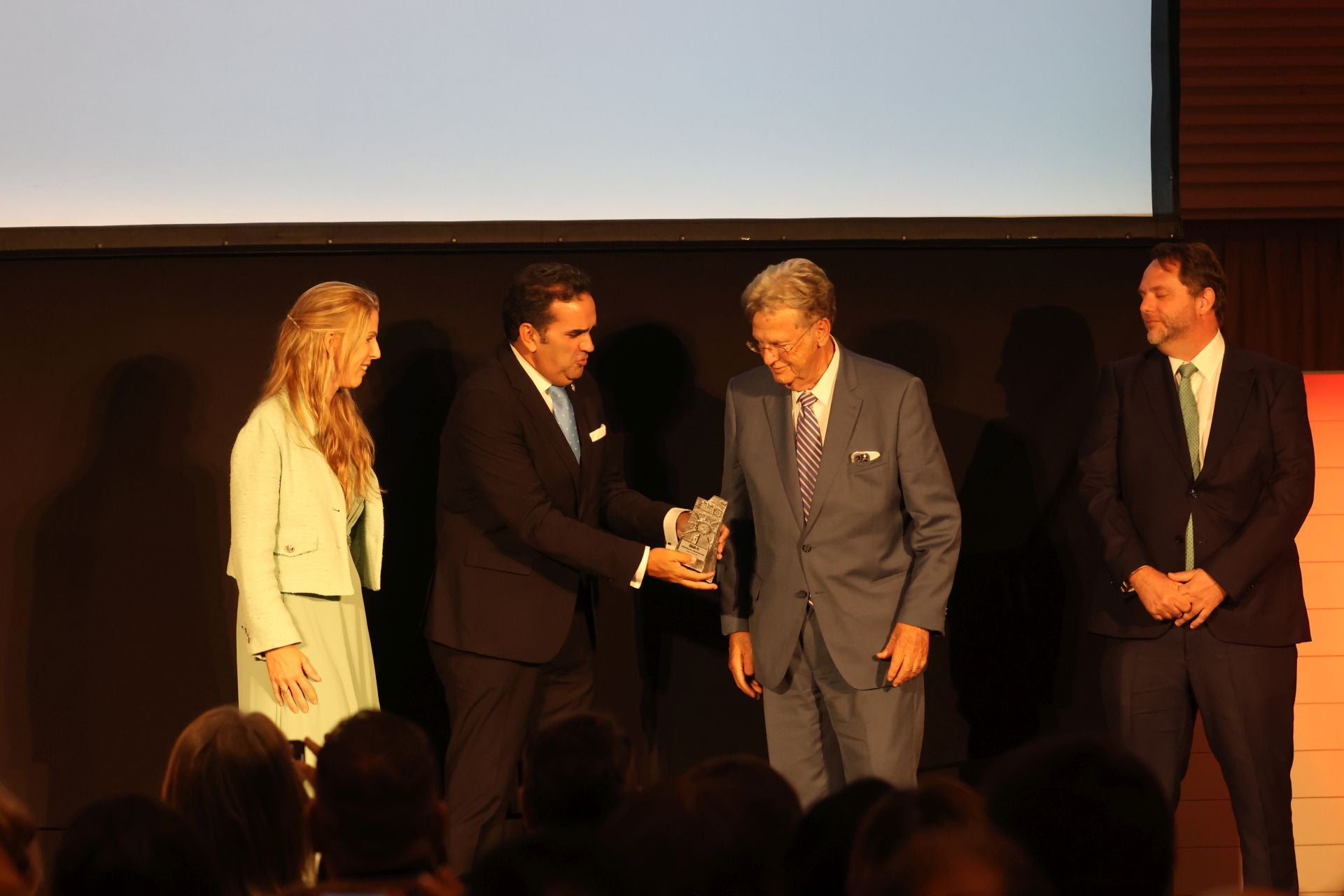 SUR in English 40th anniversary gala, in photos (I)