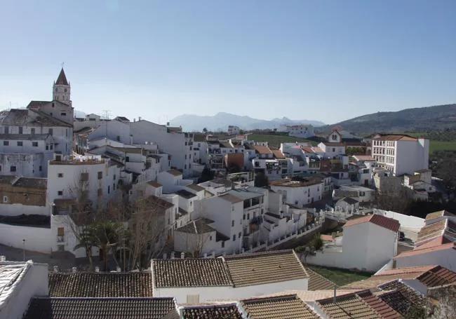 Panoramic view of the town, where you can see the church of San Juan de Letran.