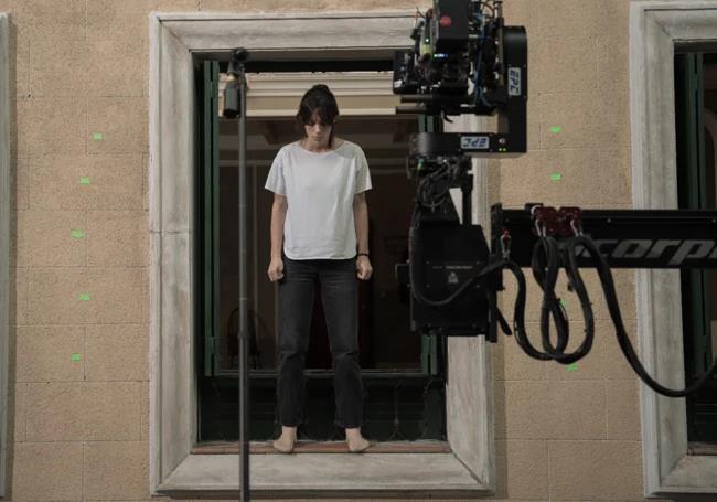 Vicky Luengo plays Antonia Scott, a mentally-gifted prodigy with suicidal tendencies.