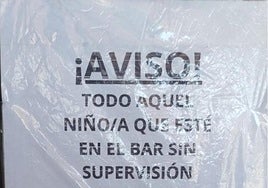 Restaurant sign in Spain goes viral after warning to parents about unsupervised children