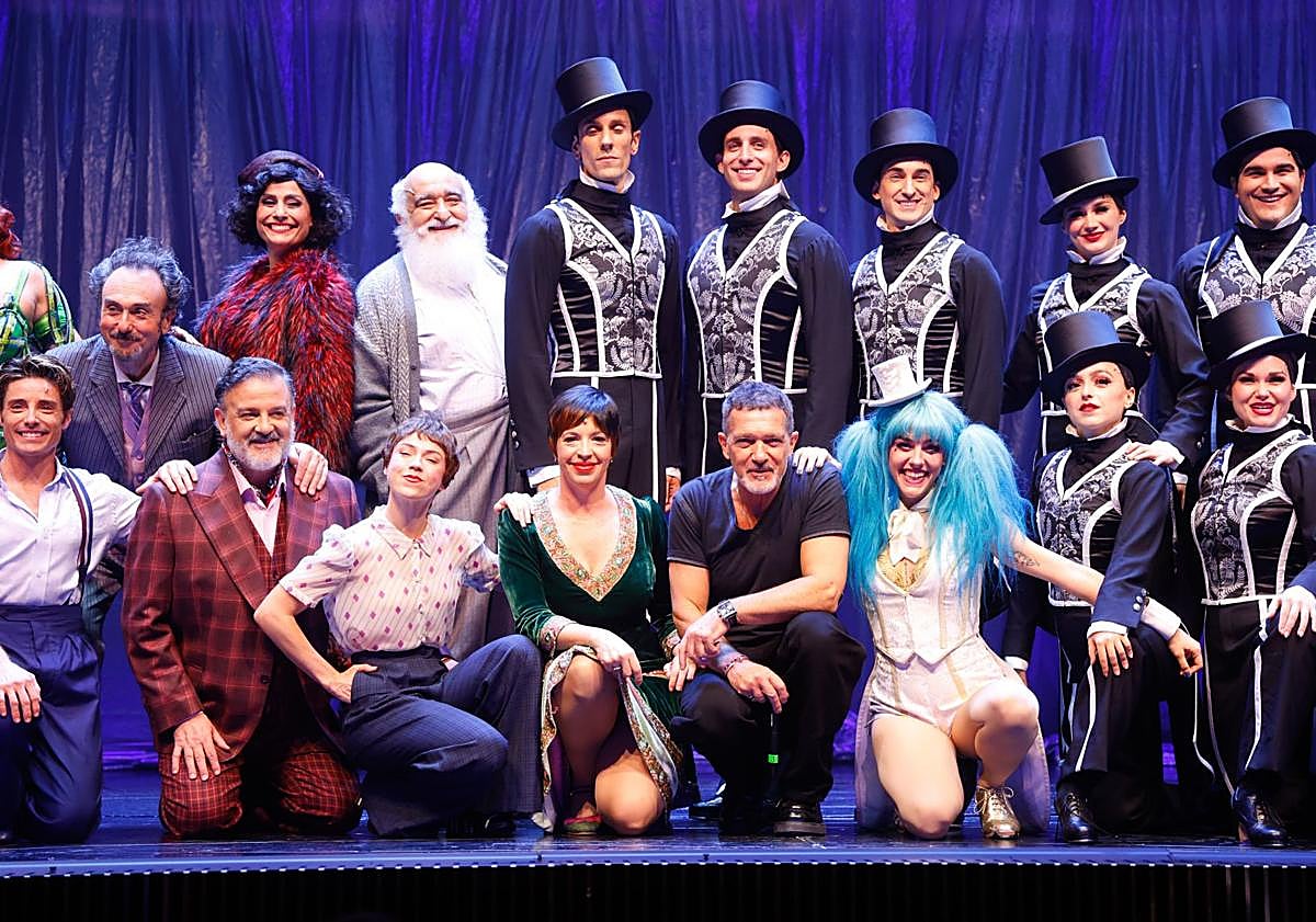Imagen principal - Antonio Banderas brings Broadway to Malaga with his premiere of Gypsy